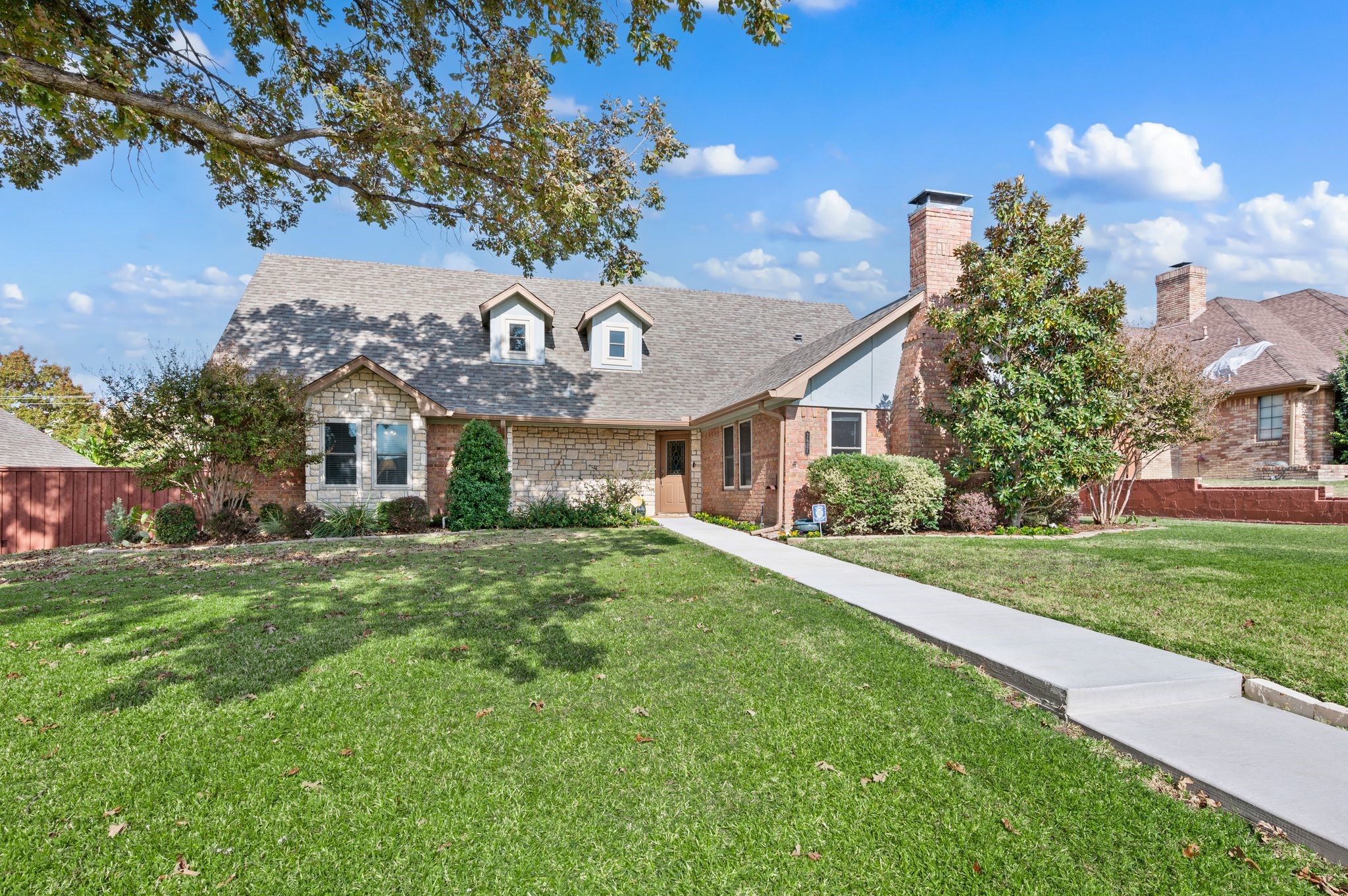 2621 Sedgeway Lane Carrollton TX 75006