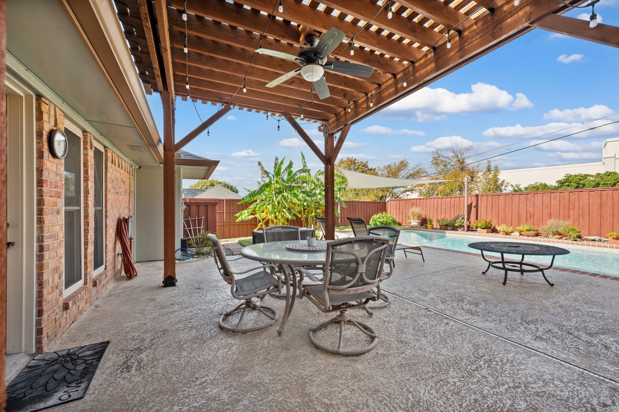 2621 Sedgeway Lane Carrollton TX 75006