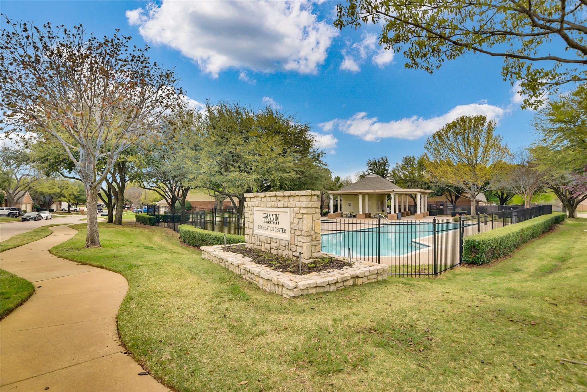 6619 Forest Park Drive Arlington TX 76001