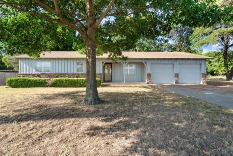 305 Walnut Creek Drive Azle TX 76020