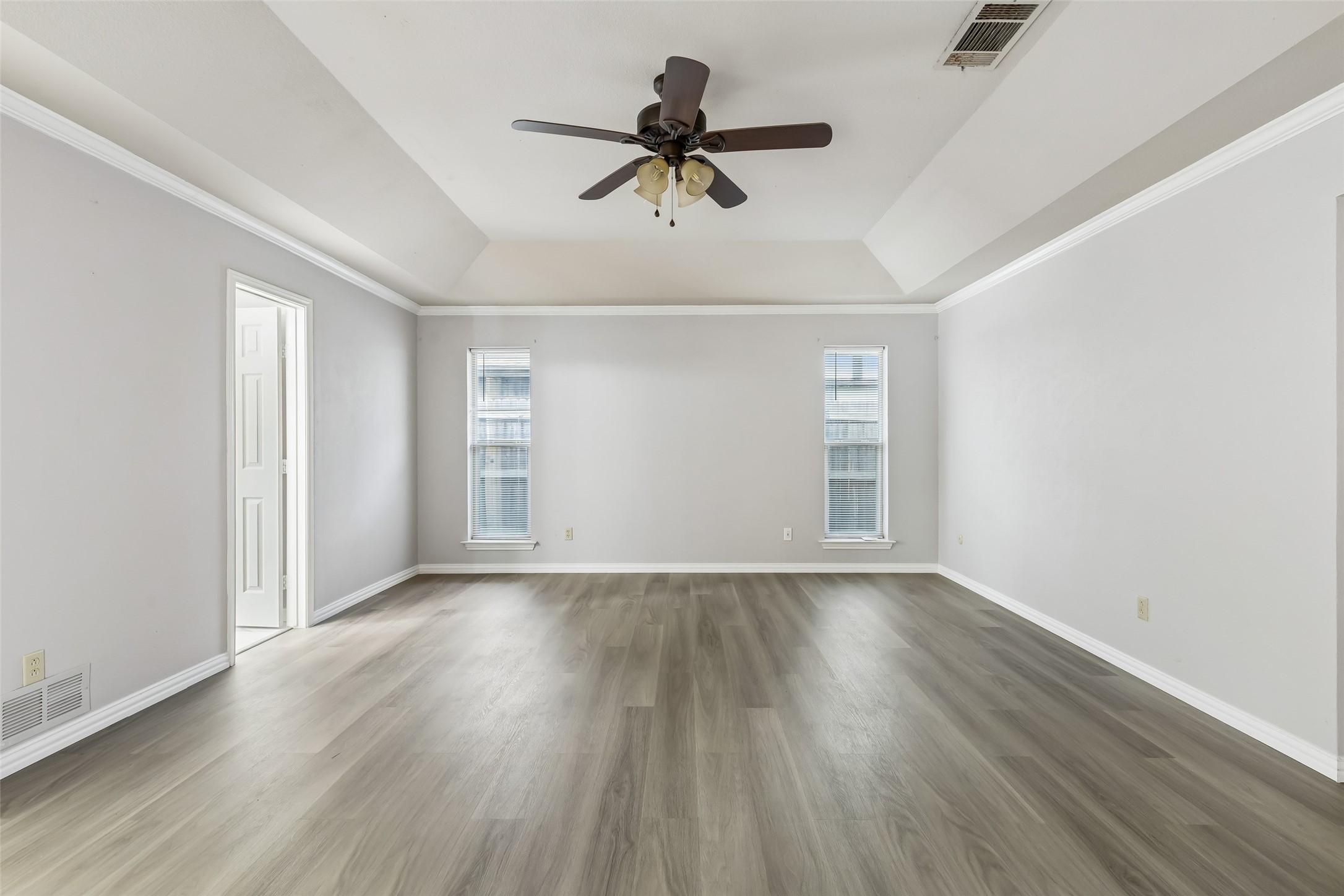 4008 Kingswick Drive Arlington TX 76016