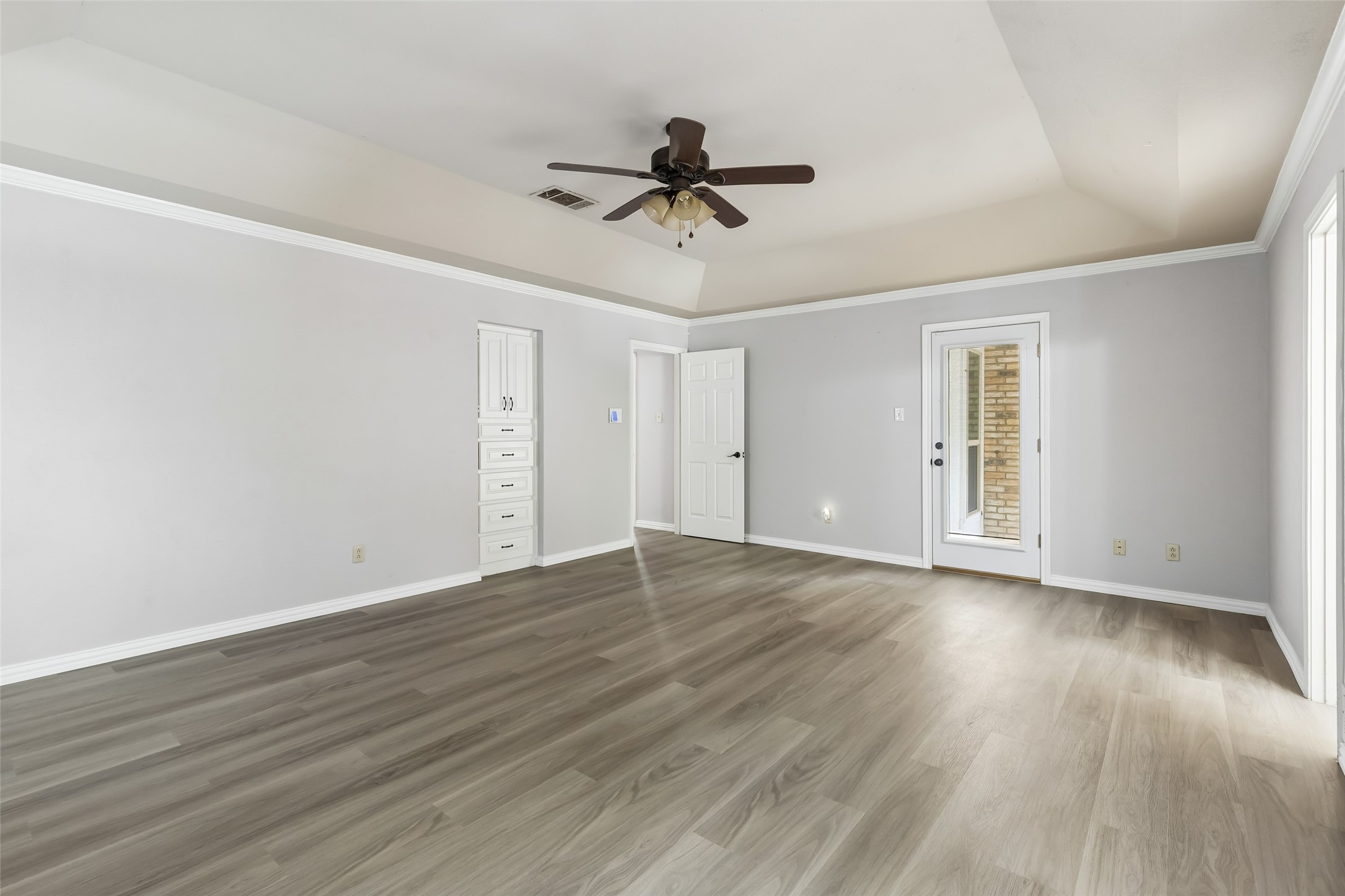 4008 Kingswick Drive Arlington TX 76016