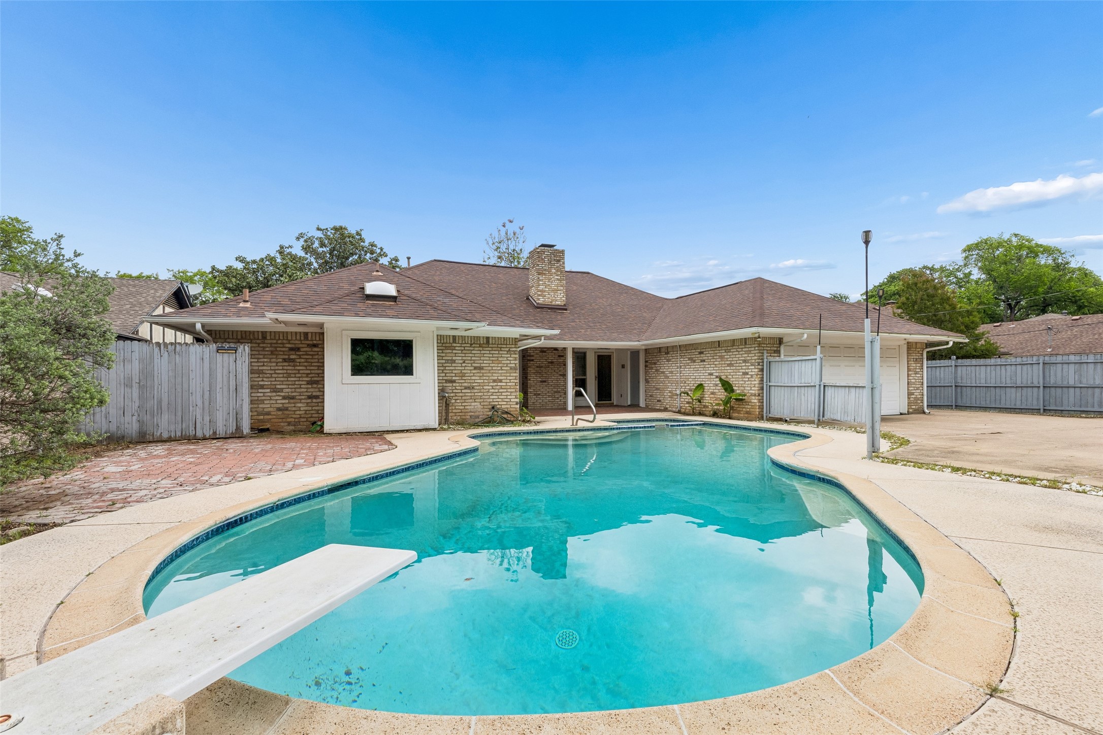 4008 Kingswick Drive Arlington TX 76016