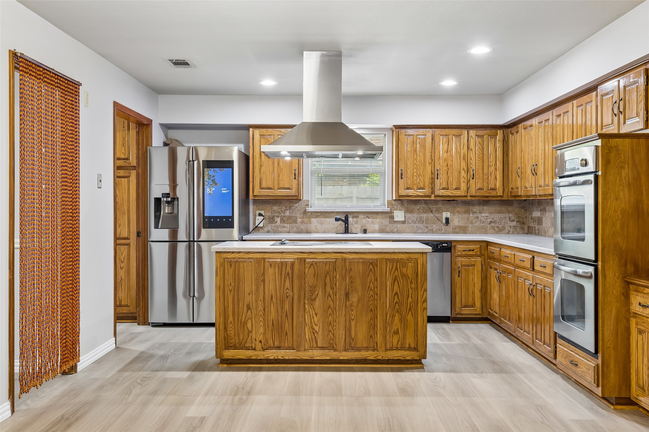 4008 Kingswick Drive Arlington TX 76016