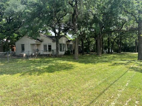 800 Audra Lane Denton TX 76209