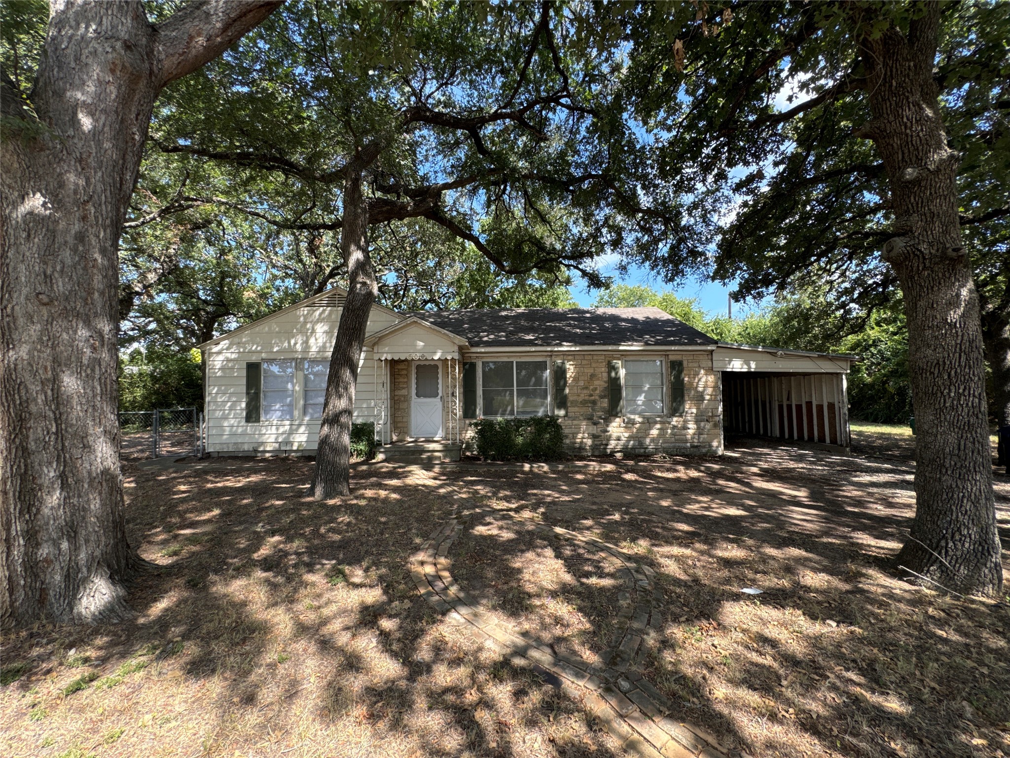 800 Audra Lane Denton TX 76209