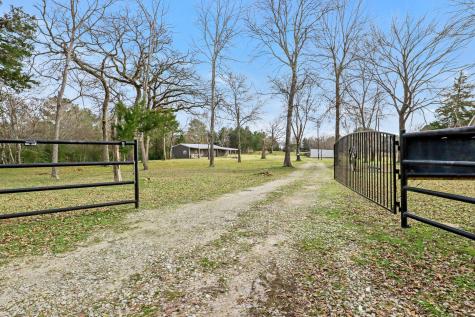 1760 County Road 4608 Troup TX 75789