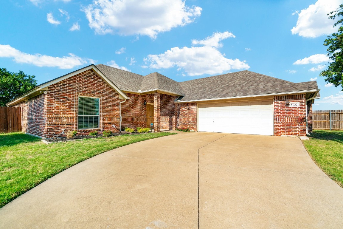 5932 Ridgecrest Drive Watauga TX 76148