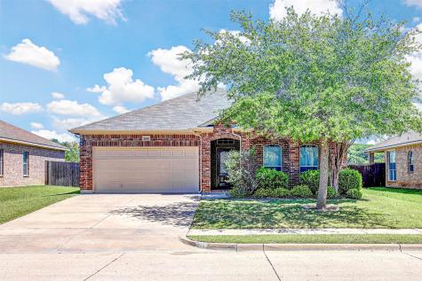1108 Mourning Dove Drive Burleson TX 76028