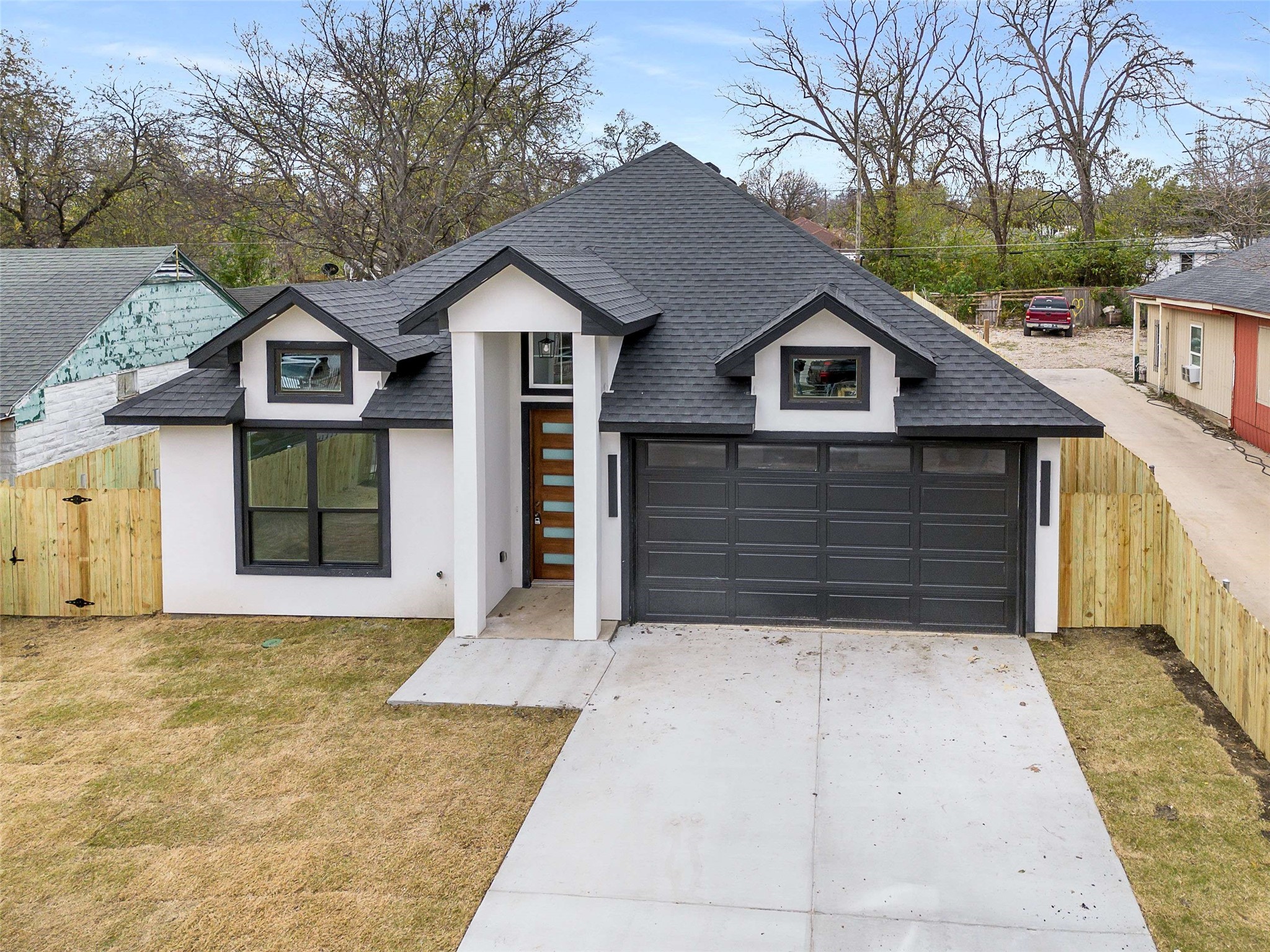 2827 Fernwood Avenue Dallas TX 75216