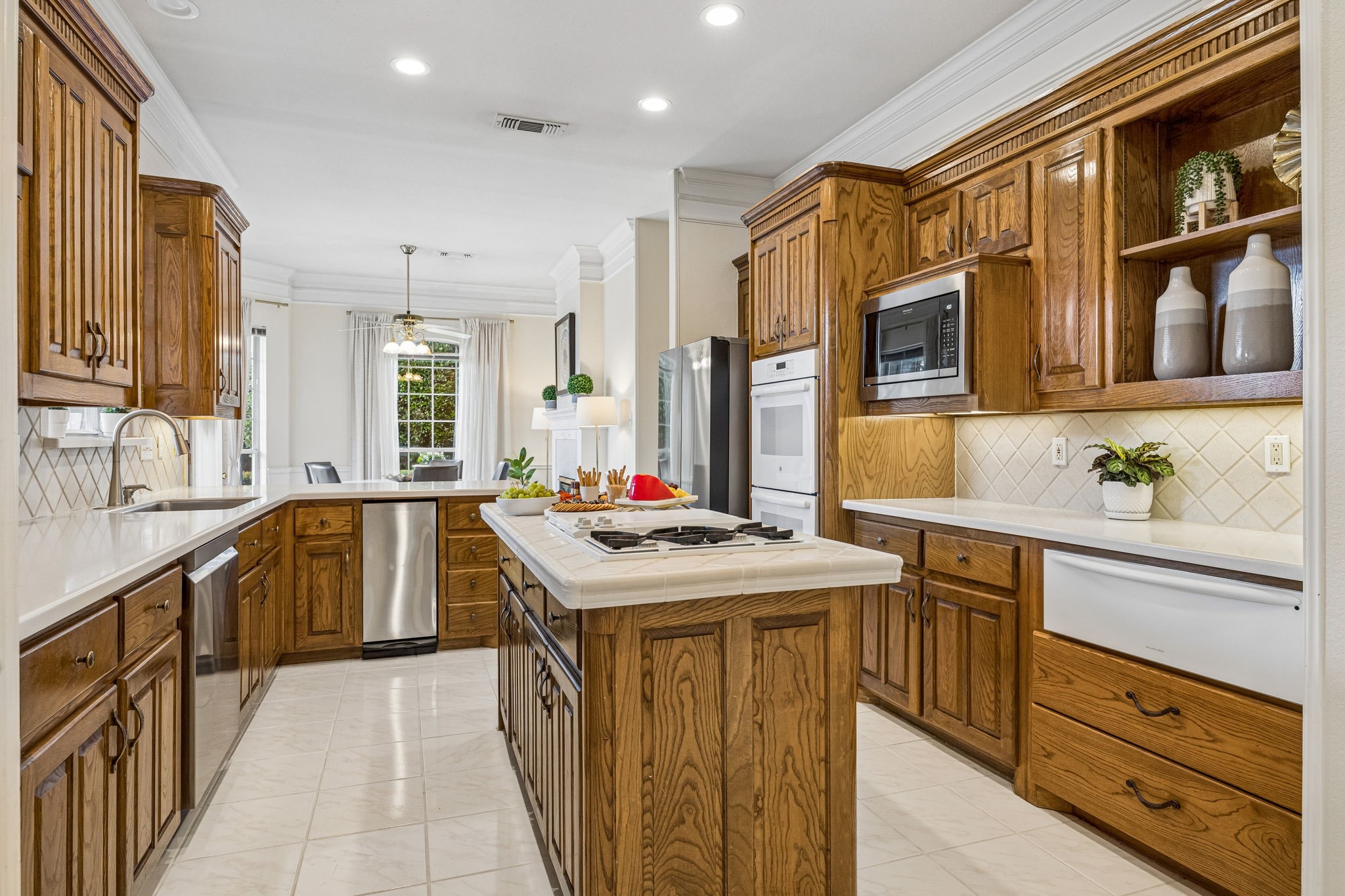 809 Newport Way Desoto TX 75115