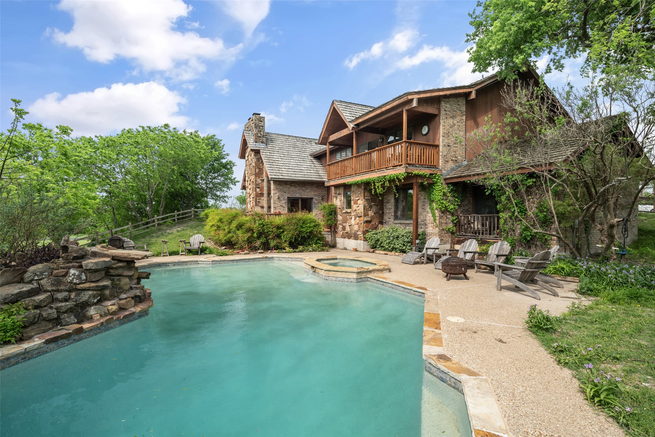 1251 Jim Cannon Road Van Alstyne TX 75495
