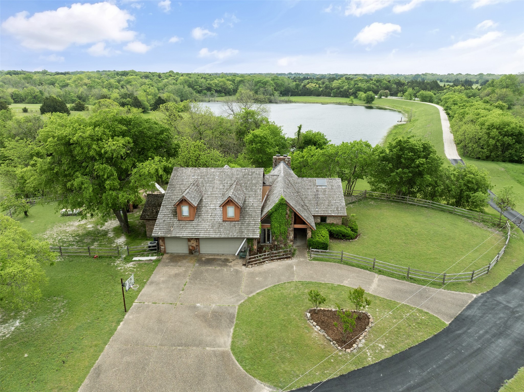1251 Jim Cannon Road Van Alstyne TX 75495