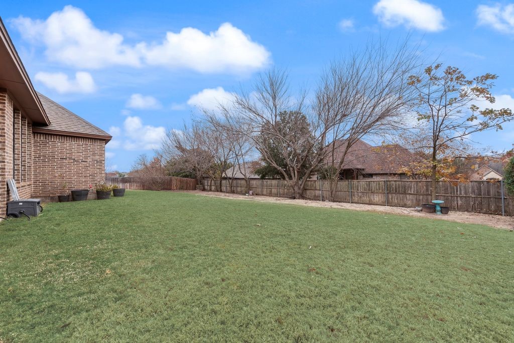 311 Covington Lane Ovilla TX 75154
