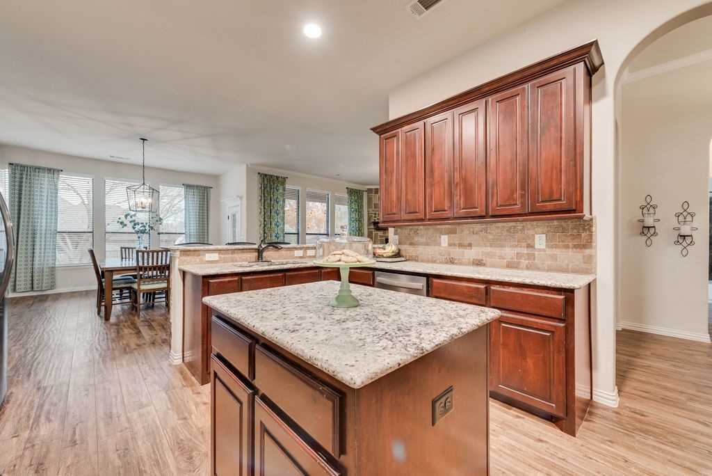 311 Covington Lane Ovilla TX 75154