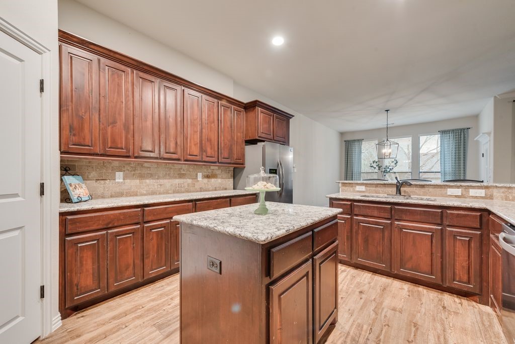 311 Covington Lane Ovilla TX 75154