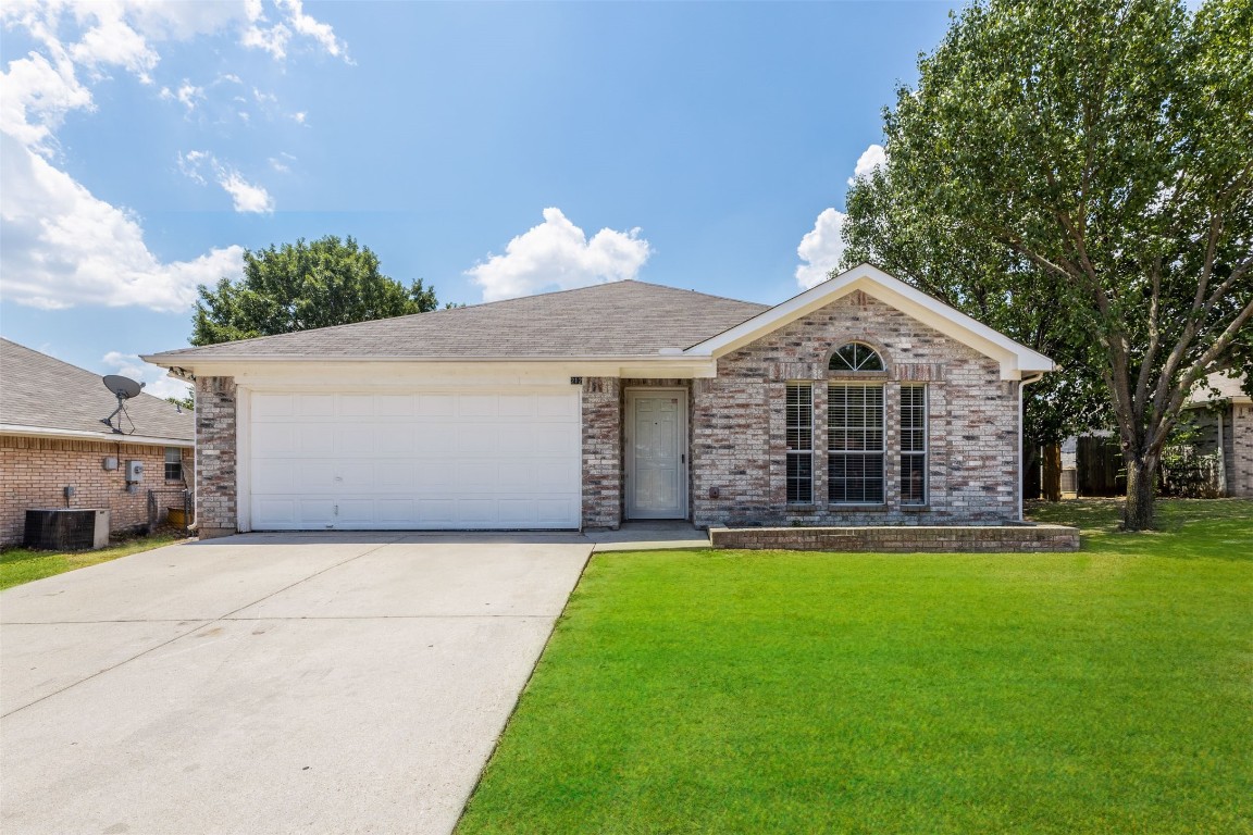 212 California Drive Glenn Heights TX 75154