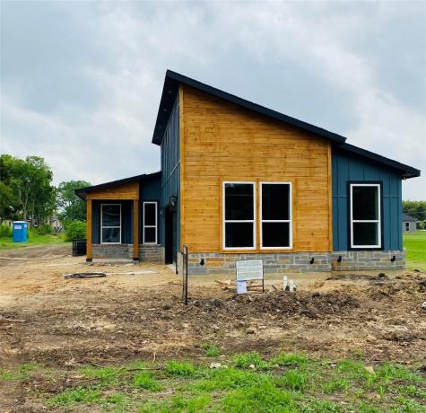 214 Beckley Hills Drive Dallas TX 75241