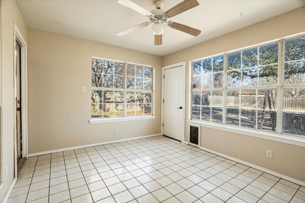 227 N Hopson Street Van Alstyne TX 75495