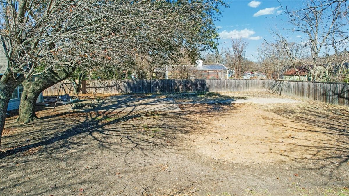 227 N Hopson Street Van Alstyne TX 75495