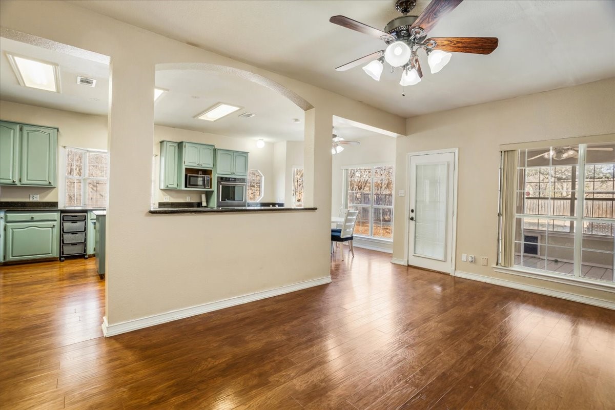 227 N Hopson Street Van Alstyne TX 75495