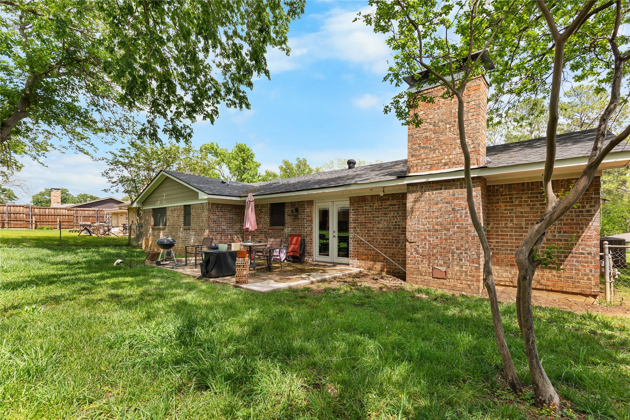 613 Edwards Drive Denison TX 75020