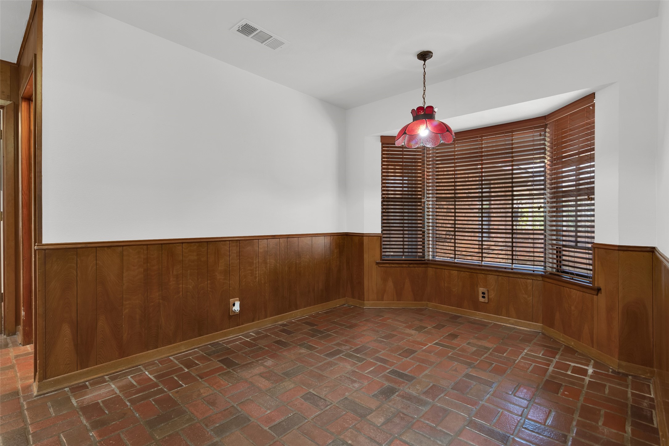 713 Briarwood Drive Denison TX 75020