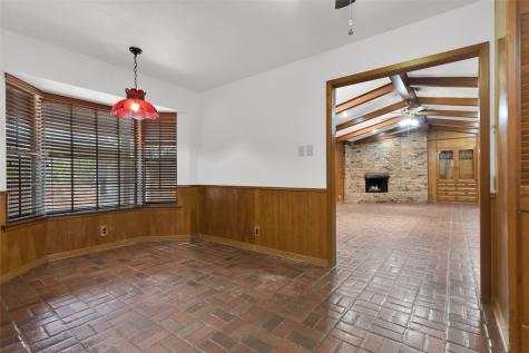 713 Briarwood Drive Denison TX 75020