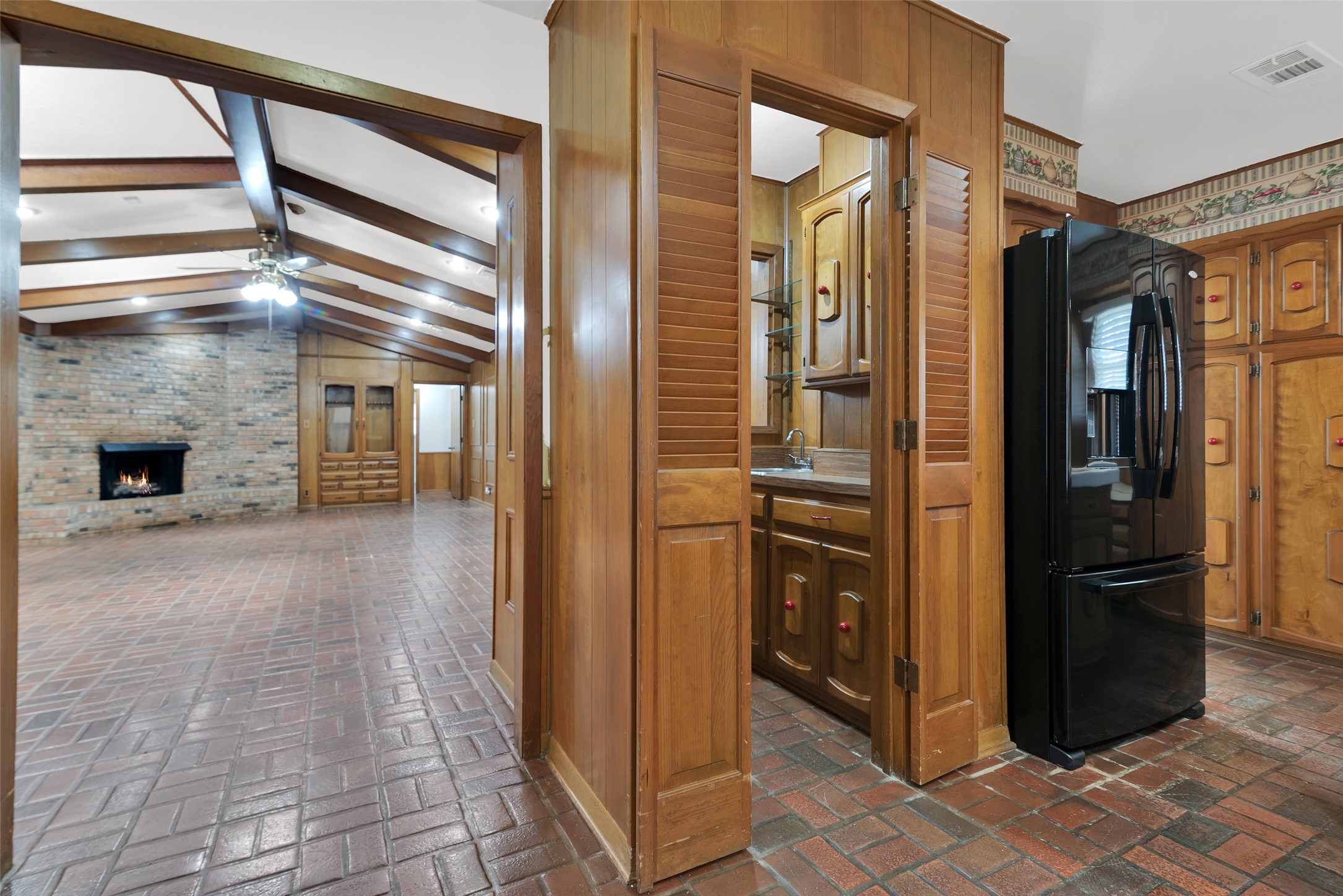 713 Briarwood Drive Denison TX 75020