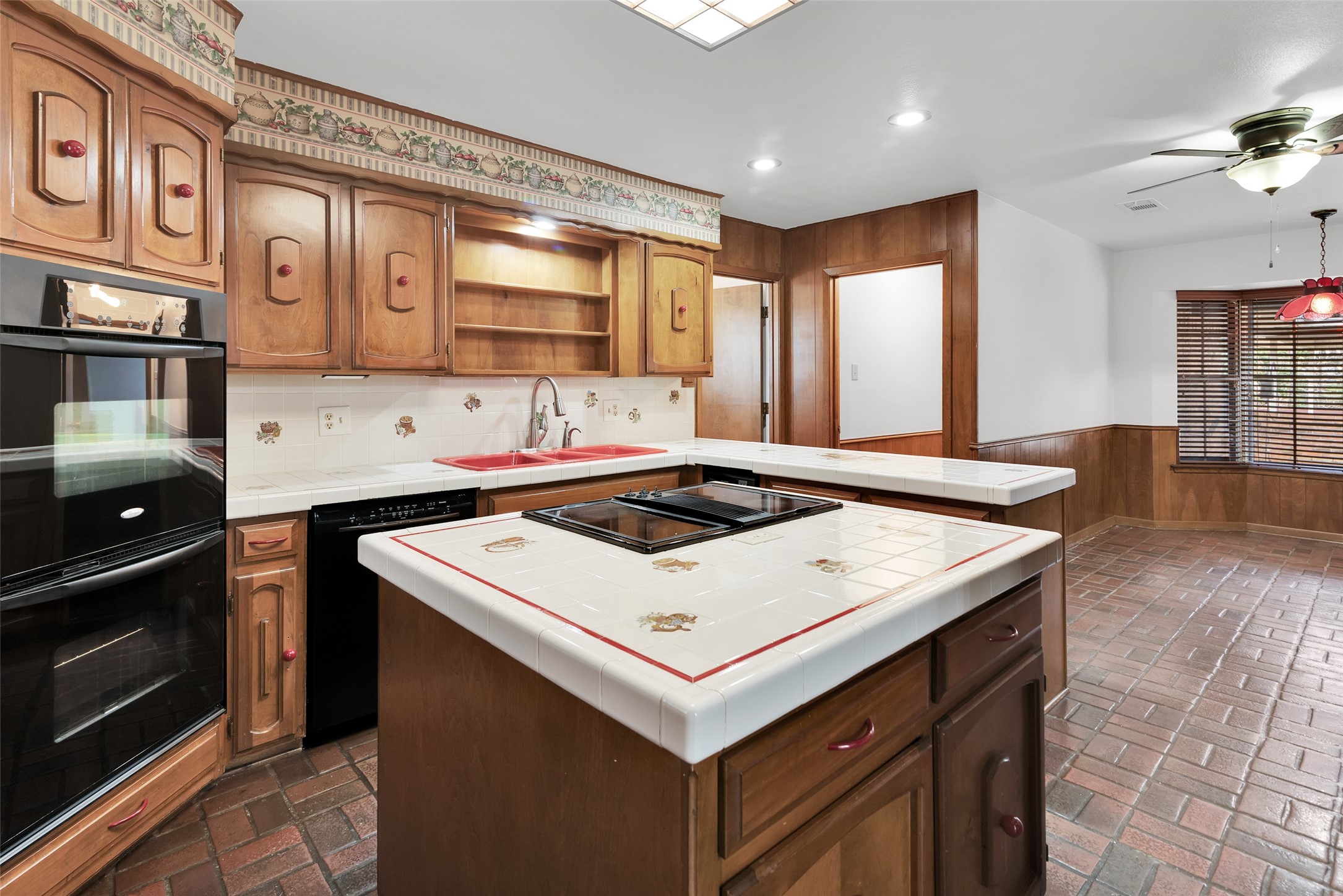 713 Briarwood Drive Denison TX 75020