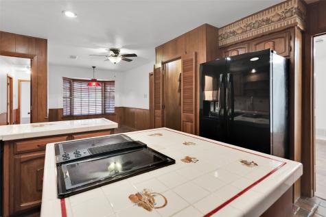 713 Briarwood Drive Denison TX 75020