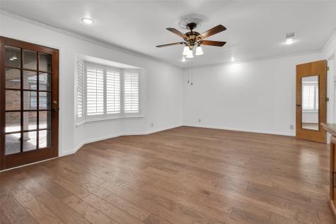 713 Briarwood Drive Denison TX 75020