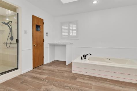 713 Briarwood Drive Denison TX 75020