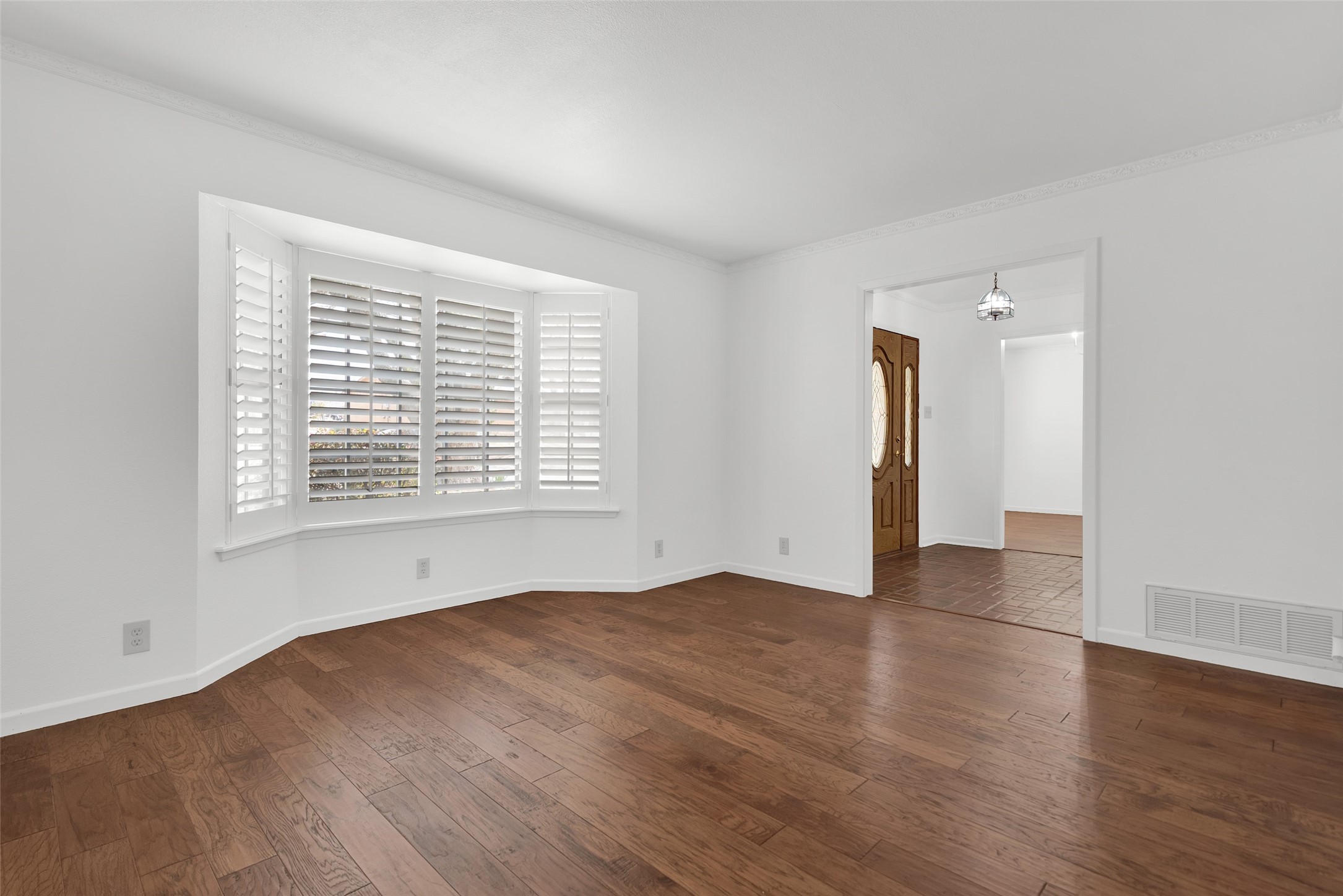 713 Briarwood Drive Denison TX 75020