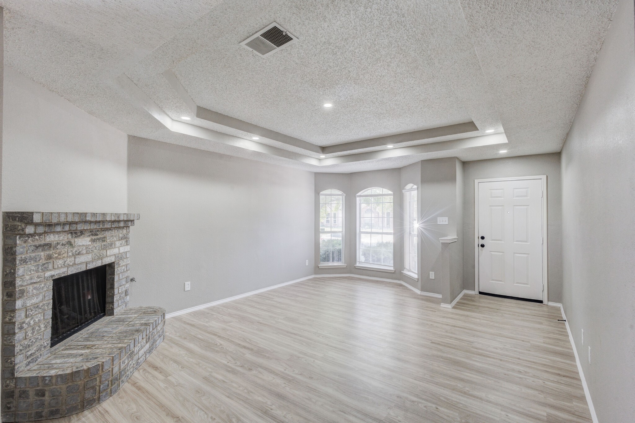 9049 Elbe Trail Fort Worth TX 76118