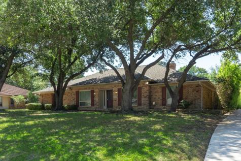 1700 Wimbleton Drive Bedford TX 76021
