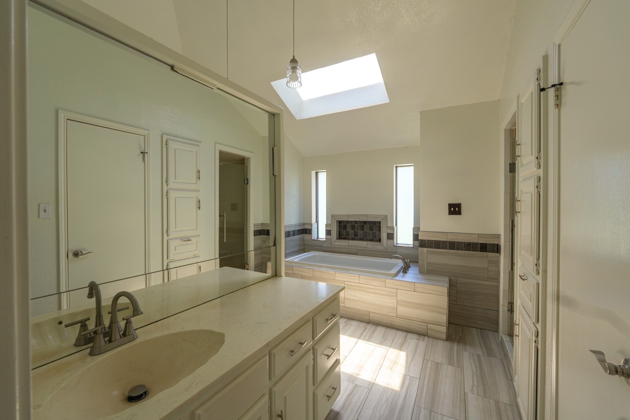 1700 Wimbleton Drive Bedford TX 76021