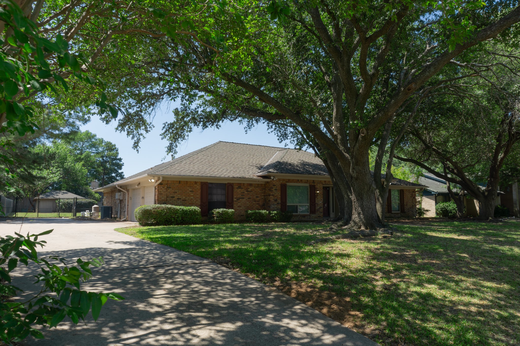 1700 Wimbleton Drive Bedford TX 76021