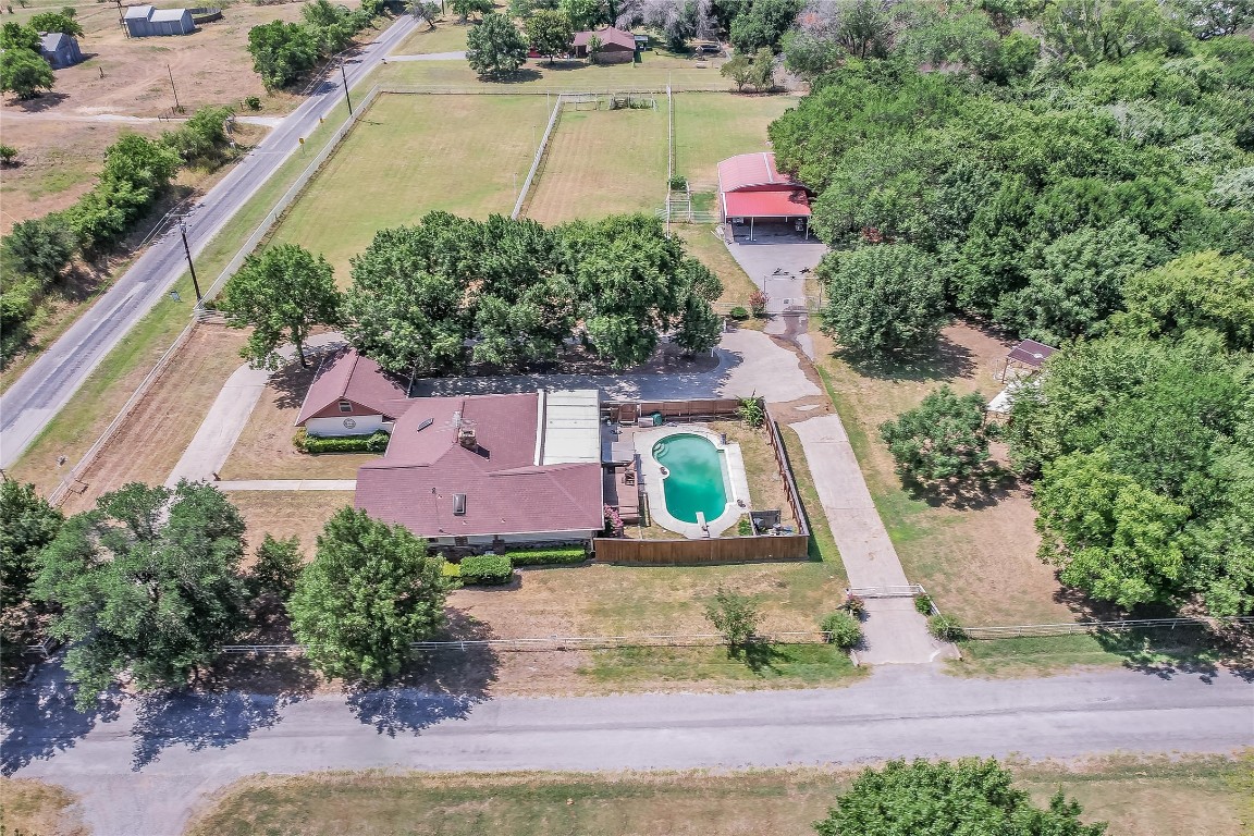 496 County Road 4191 Decatur TX 76234