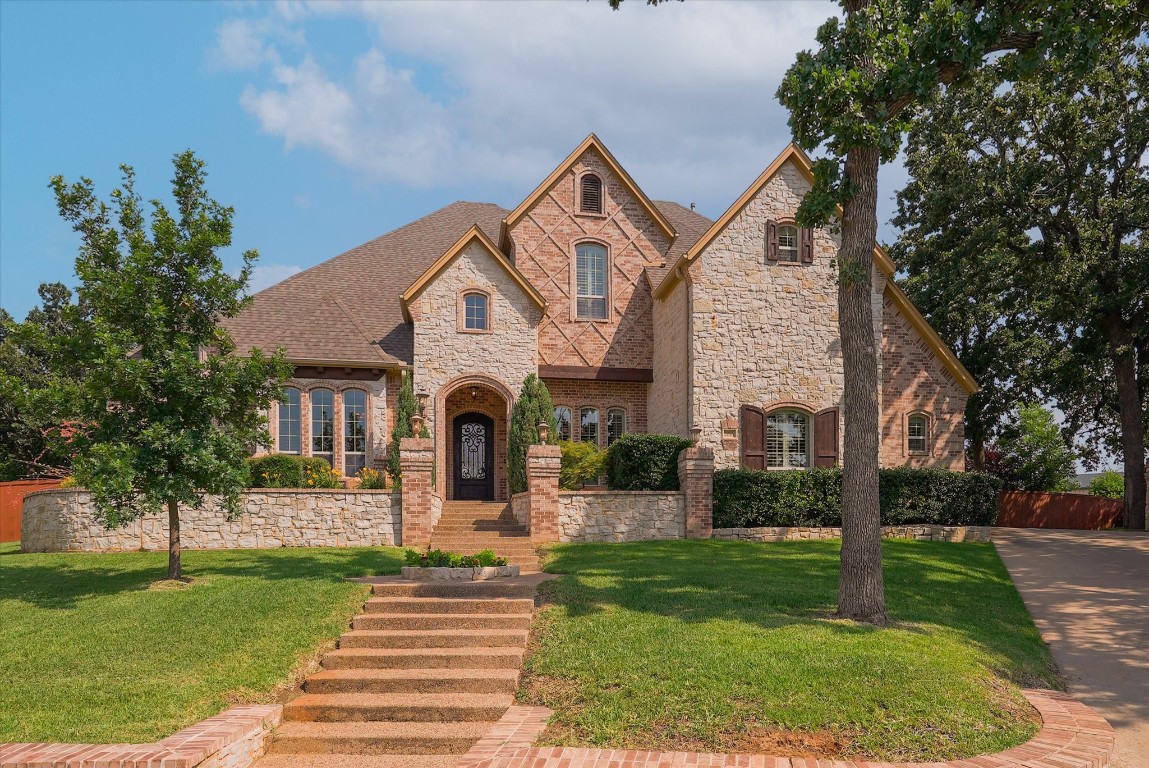 2016 Woodbury Court Southlake TX 76092
