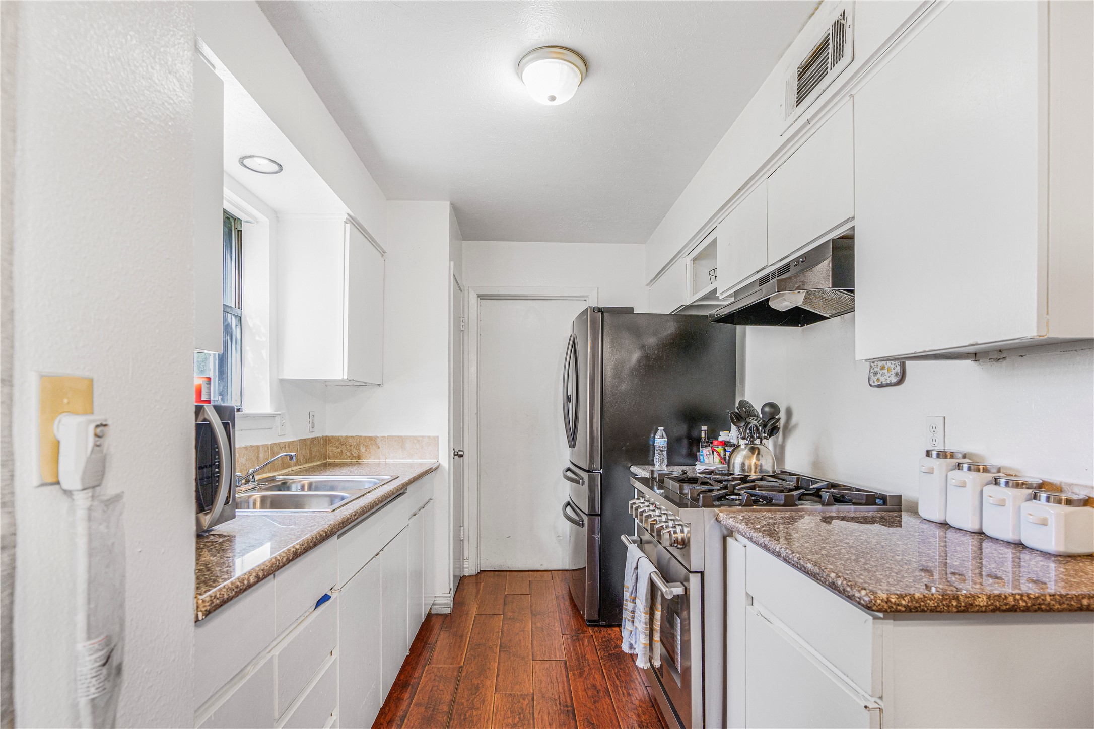 2404 Catalina Drive Mesquite TX 75150