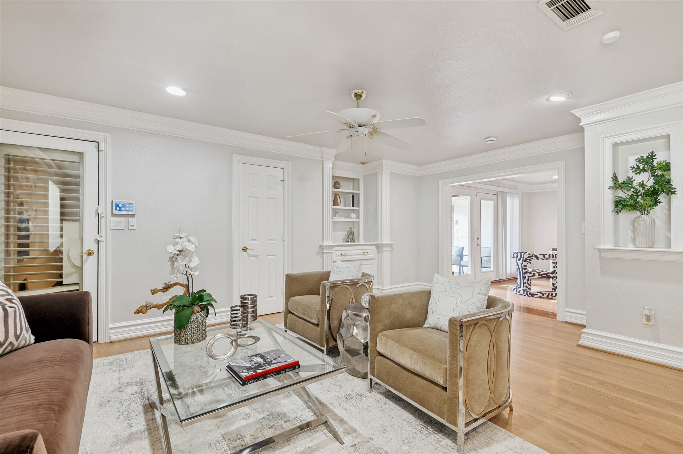 5322 W Mockingbird Lane Dallas TX 75209
