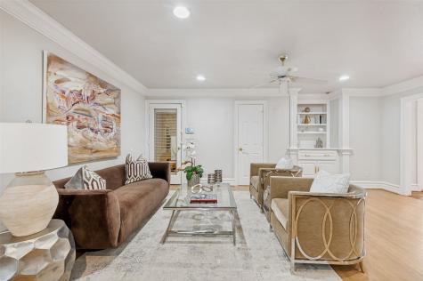 5322 W Mockingbird Lane Dallas TX 75209