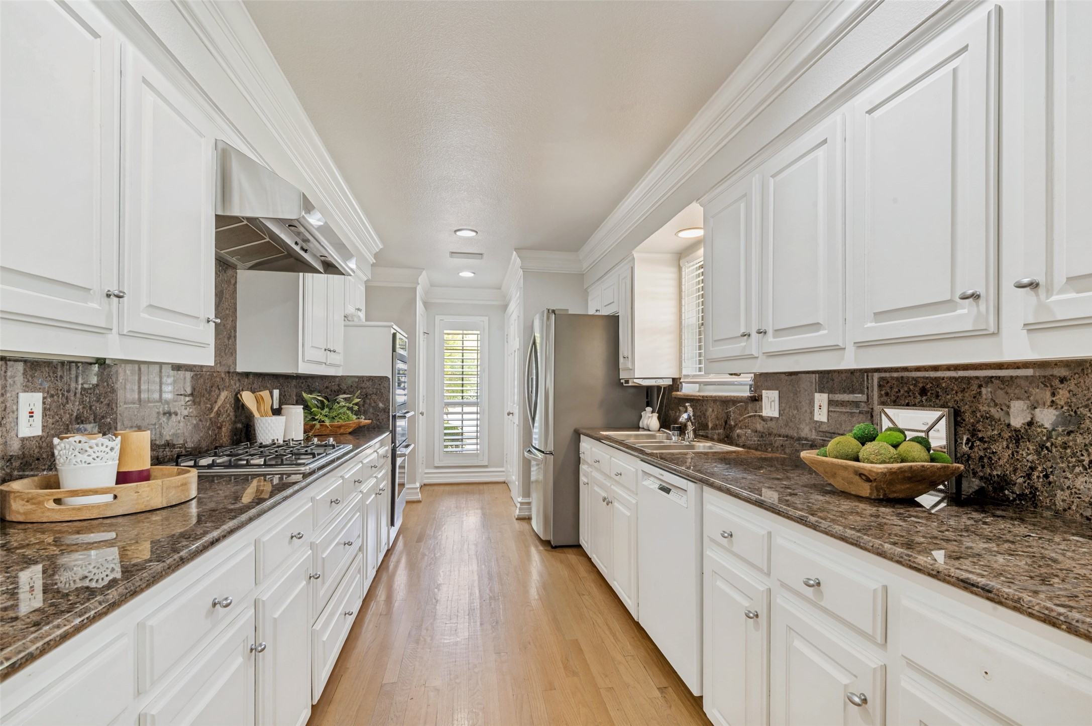5322 W Mockingbird Lane Dallas TX 75209
