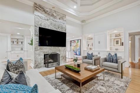 5322 W Mockingbird Lane Dallas TX 75209