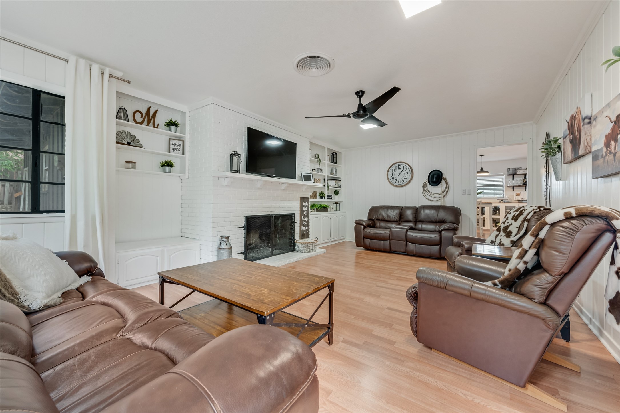 6555 Calmont Avenue Fort Worth TX 76116