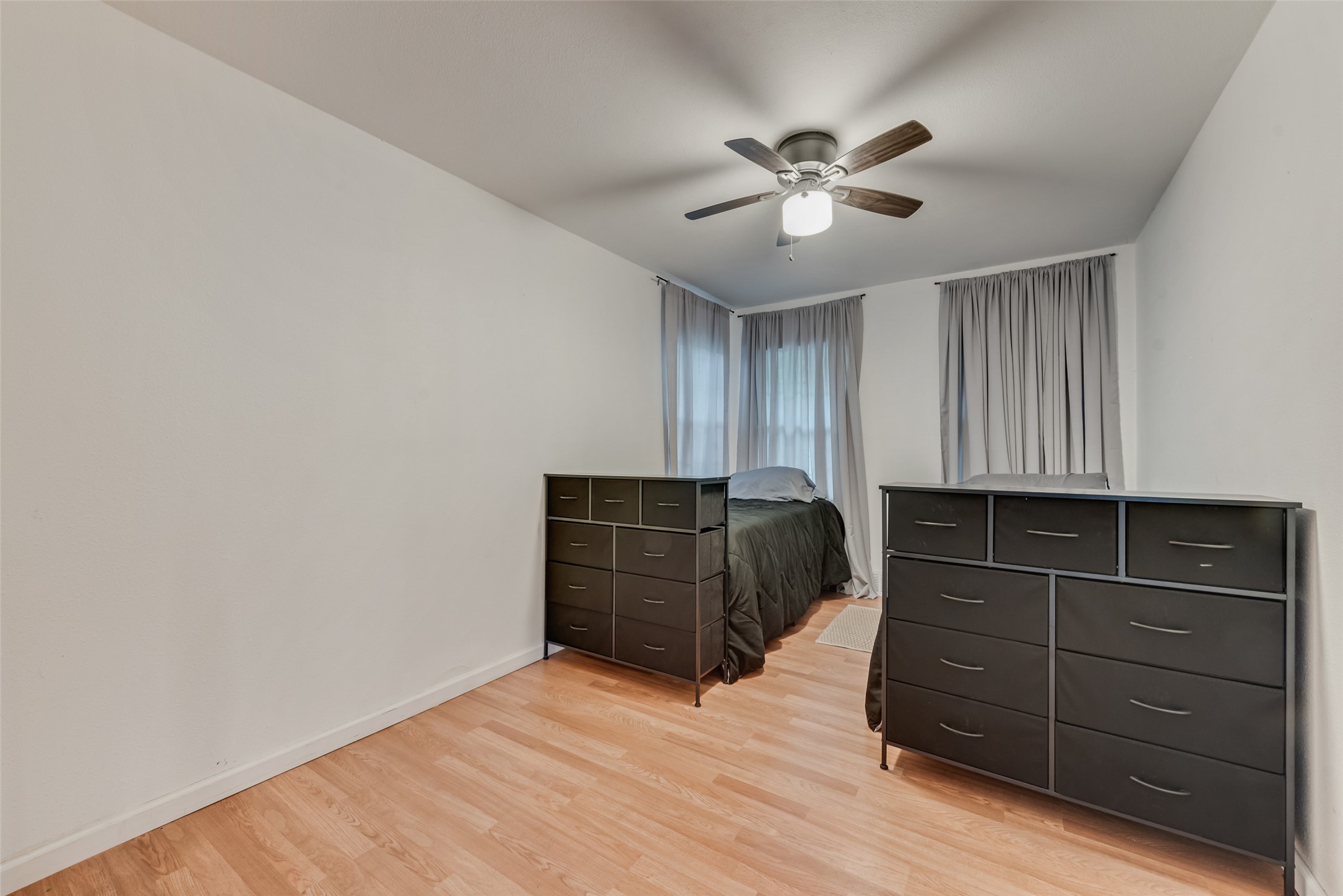 6555 Calmont Avenue Fort Worth TX 76116