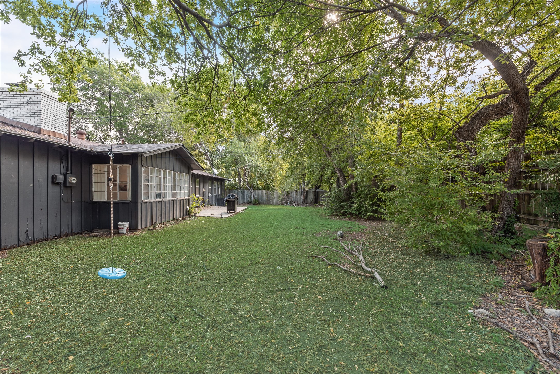 6555 Calmont Avenue Fort Worth TX 76116