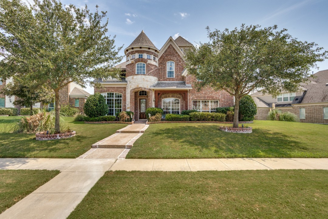 3010 Knightsbridge Lane Garland TX 75043