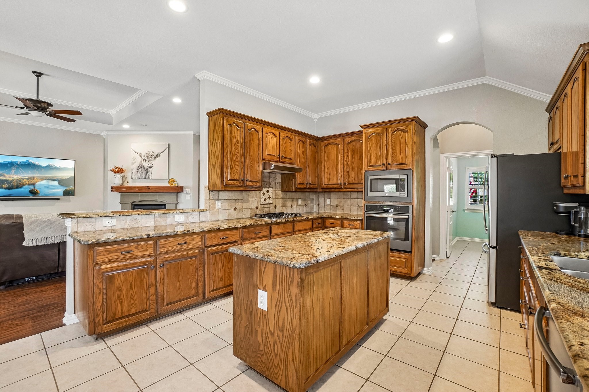 203 Shadow Lane Shady Shores TX 76208